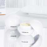 유니스킨 스마일 아이 크림 퍼밍 & 페이딩 파인 라인 크로우즈 피트 아이 라인 18g의 그림