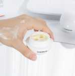 유니스킨 스마일 아이 크림 퍼밍 & 페이딩 파인 라인 크로우즈 피트 아이 라인 18g의 그림