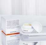 유니스킨 스마일 아이 크림 퍼밍 & 페이딩 파인 라인 크로우즈 피트 아이 라인 18g의 그림