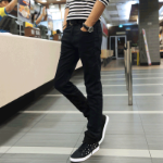 청바지 남성용 2022 년 새로운 스트레치 슬림 작은 발 여름 얇은 섹션 광저우 신탕 바지 봄과 가을 남성 모델의 그림