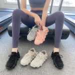 플라이 위브 줄넘기 신발의 그림