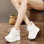 12cm 키 높이 운동화의 그림