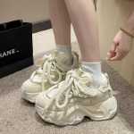 숙녀 운동화의 그림