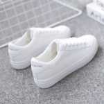 캐주얼 신발의 그림