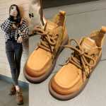 여성 캐주얼 가죽 신발의 그림