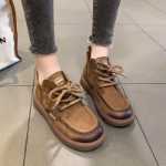 여성 캐주얼 가죽 신발의 그림