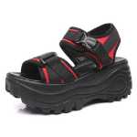 여성 비치 슈즈의 그림