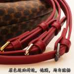 가방 어깨 끈의 그림