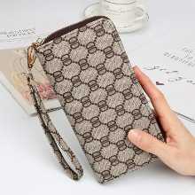 대용량 지퍼 지갑의 그림