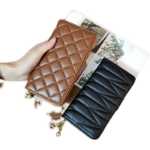 란제리 숙녀 지갑의 그림