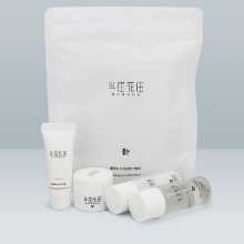 꽃밭 물 우유 여행 세트 민감성 피부 화장품 스킨케어 수분 보습 오일 컨트롤 휴대용 정품 여성용의 그림