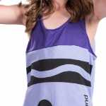 모자 어린이와 재미있는 소녀 크레용 코스프레 드레스의 그림