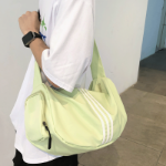 스포츠 수영 요가 체육관 가방의 그림