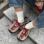 하이킹 신발의 그림