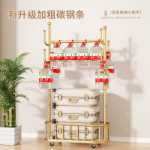 바퀴가 달린 가벼운 고급 스러움 이동식 옷걸이 거실 가정용 옷 보관 선반 현대 간단한 침실 바닥 걸이 옷걸이의 그림