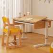 아름다운 어린 시절 어린이 연구 테이블 초등학생을위한 단단한 나무 책상 가정용 쓰기 테이블은 테이블 의자 세트를 들어 올릴 수 있습니다.의 그림