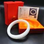 옥 팔찌 선물 도매 사천 화이트 옥 팔찌 인증서 상자가있는 아프가니스탄 옥 선물 화이트 옥 팔찌의 그림