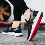 2021 가을 새로운 캐주얼 신발 남성 신발 트렌드 통기성 모델 한국 패션 스포츠 아웃 도어 신발 남성 신발의 그림