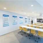 환경 보호 간판 유해 폐기물 창고 관리 저장 현장 원장 유해 폐기물 관리 시스템 간판의 그림