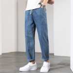 봄과 가을 청바지 남성용 스트레이트 청바지 남성용 청바지 남성용 바지 학생용 청바지 나인 팬츠의 그림