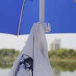 공장 직접 판매 우산 액세서리 우산 액세서리 가공 플라스틱 창의적인 우산 손잡이 가공 플라스틱 비치 우산 후크의 그림