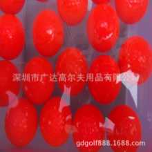 공장 직판 골프 연습 공. 컬러 볼, 경기용 볼, 플로팅 볼의 그림