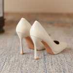 1166-6 뾰족한 하이힐 하이힐 여성 패션 감각 체크 무늬 슈퍼 하이힐 여성 방수 플랫폼 싱글 슈즈 여성의 그림