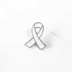 공장 직접 핑크 하트 리본 핀 유방 선암 원조 인식 마이크로 배지 의류 학교 가방 액세서리의 그림