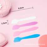 픽 스틱 마스크 스틱 마스크 스푼 픽 스틱 화장품 DIY 디스펜싱 스쿱 화장품 미용 도구의 그림