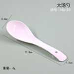 대량 수저 액세서리 수저 액세서리 주방 장난감 그릇 젓가락 접시 둥근 칼 주걱 식사 주방 용품 피자 도구의 그림