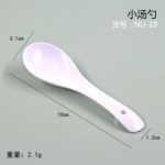 대량 수저 액세서리 수저 액세서리 주방 장난감 그릇 젓가락 접시 둥근 칼 주걱 식사 주방 용품 피자 도구의 그림