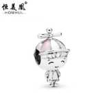 팬 가족 액세서리 가족 구성원 시리즈 모자를 착용하는 활기찬 소년 패션 DIY 큰 구멍 소년 팔찌 구슬의 그림