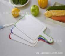 공장 직접 판매 편리한 플라스틱 도마, 미끄럼 방지 도마, 식품 등급 건강 및 환경 보호 도마의 그림