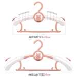 옷걸이유아용 옷걸이건조대행잉 랙텔레스코픽 다기능 옷걸이유아 옷걸이유아용 텔레스코픽 옷걸이의 그림