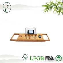 대나무 욕조 선반의 그림