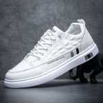 야외 캐주얼 남성 보드 신발의 그림