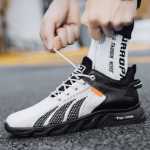 남성 캐주얼 신발 / 한국 운동화 / 스포츠 신발의 그림